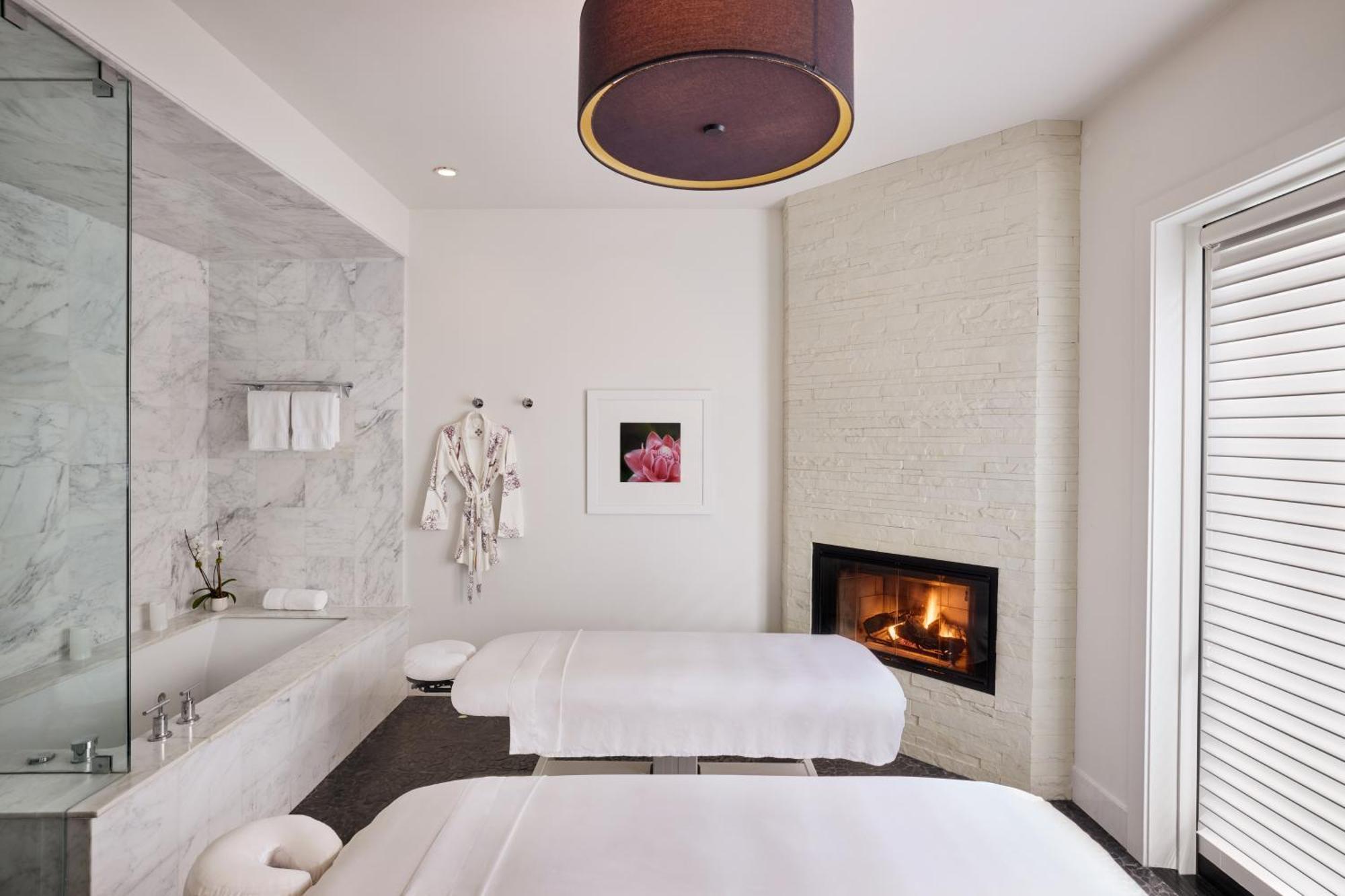 Hotel Bardessono And 5*