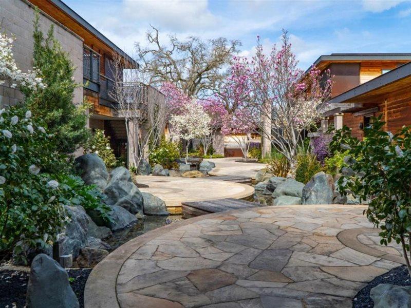 Bardessono And Yountville